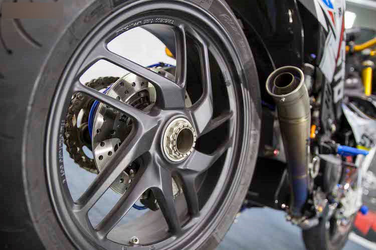 Xế nổ Yamaha Exciter 150 độ môtô phân khối lớn tại VN